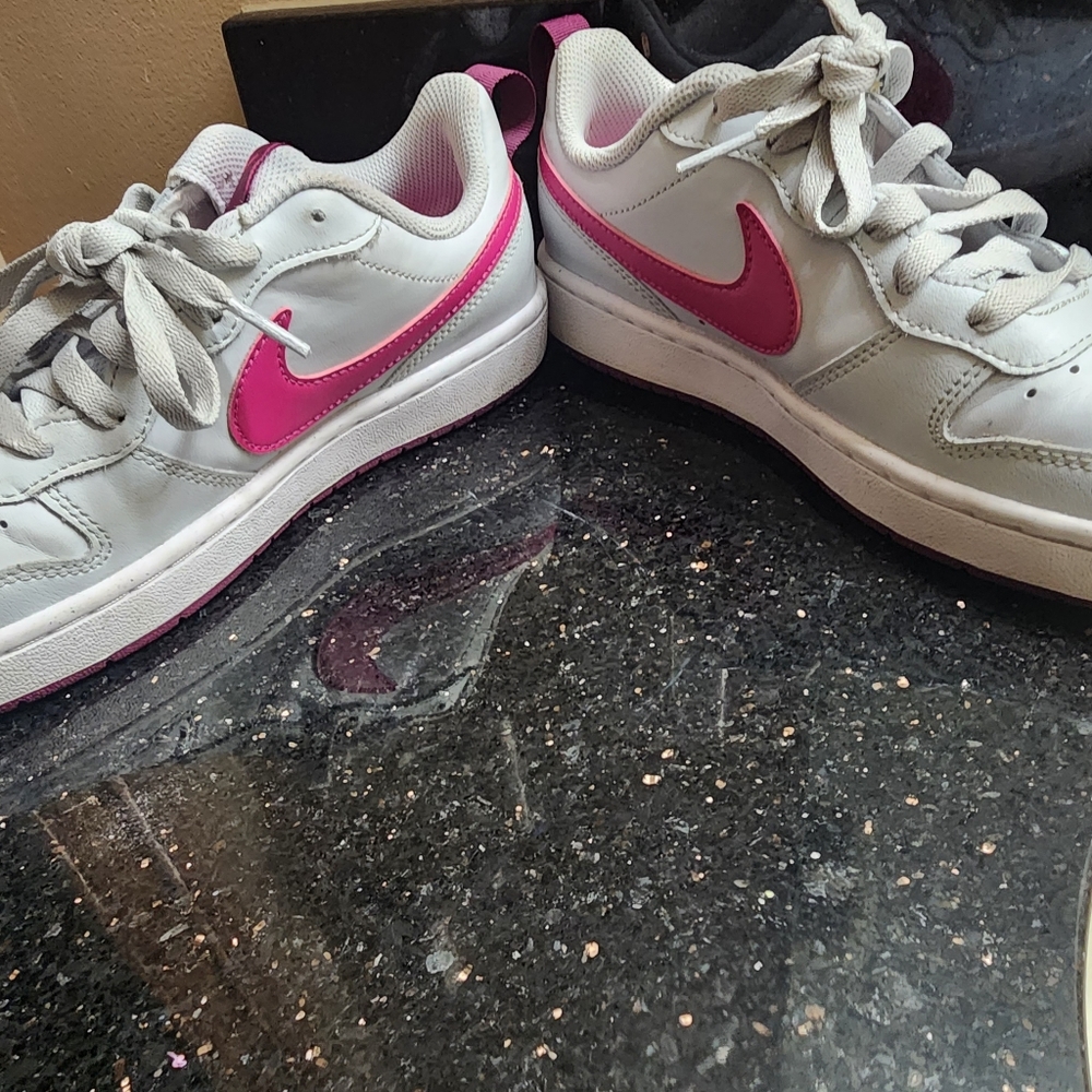 Kids shoes